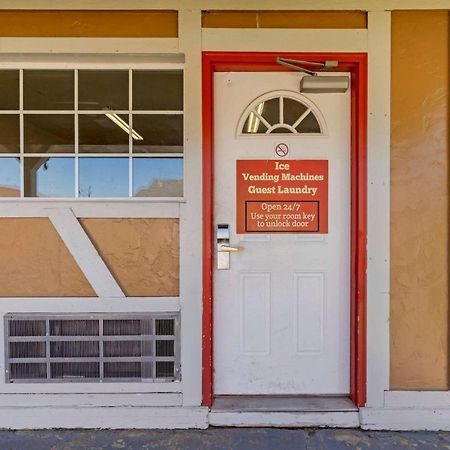 Econo Lodge Pryor Creek Luaran gambar