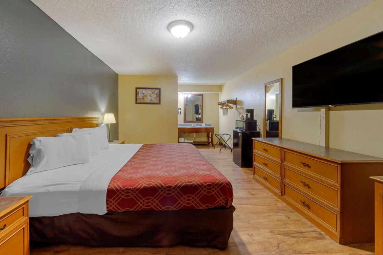Econo Lodge Pryor Creek Luaran gambar
