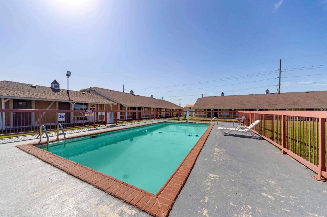 Econo Lodge Pryor Creek Luaran gambar