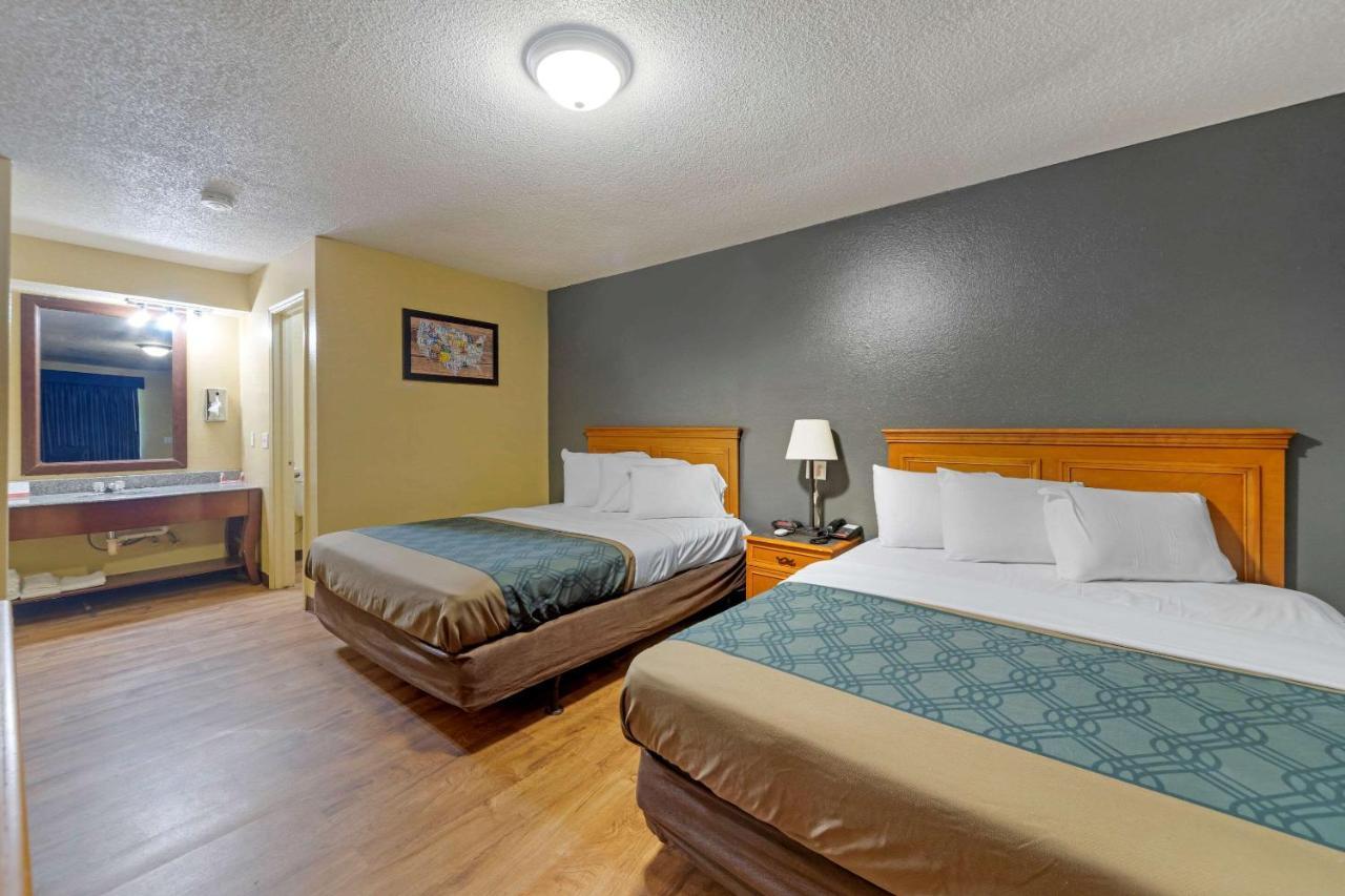 Econo Lodge Pryor Creek Luaran gambar