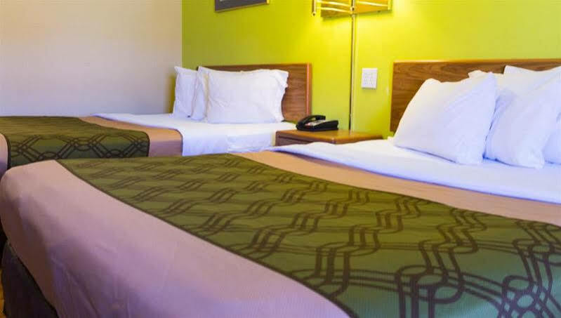 Econo Lodge Pryor Creek Luaran gambar
